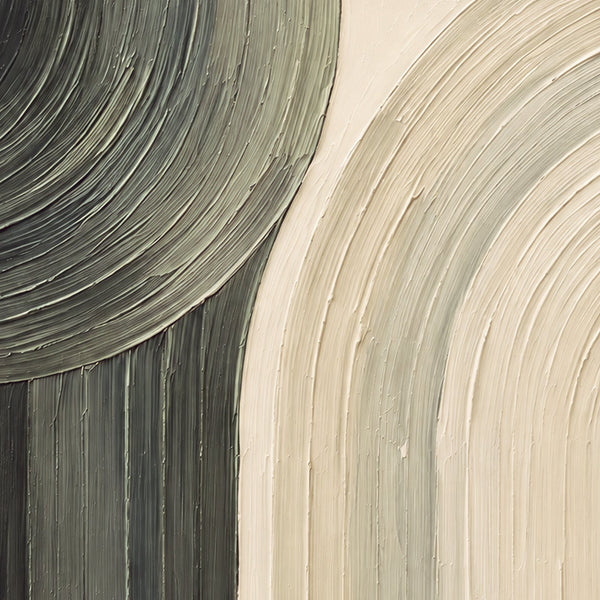 Creme No. 7 Noir — close-up of the layered black brushstroke arcs